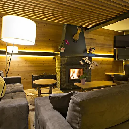 ホテル ラ コマ セットカセス