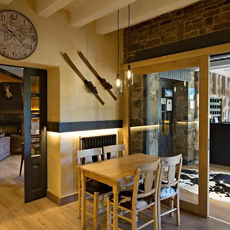 ホテル ラ コマ セットカセス